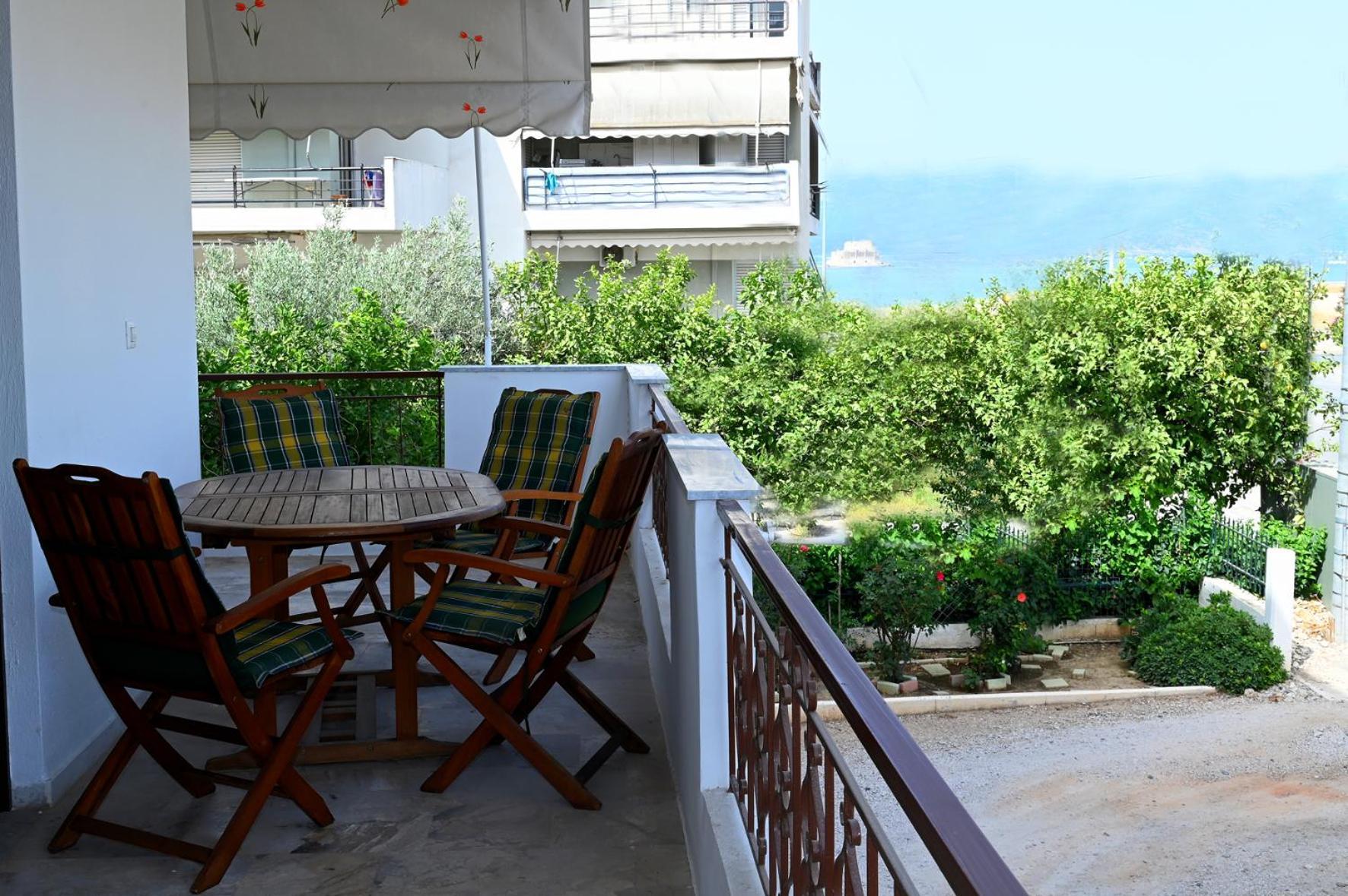 Twins Apartment Nafplio Bagian luar foto