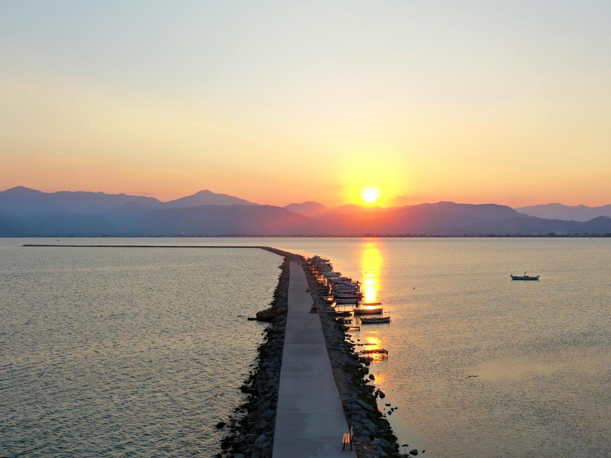 Twins Apartment Nafplio Bagian luar foto